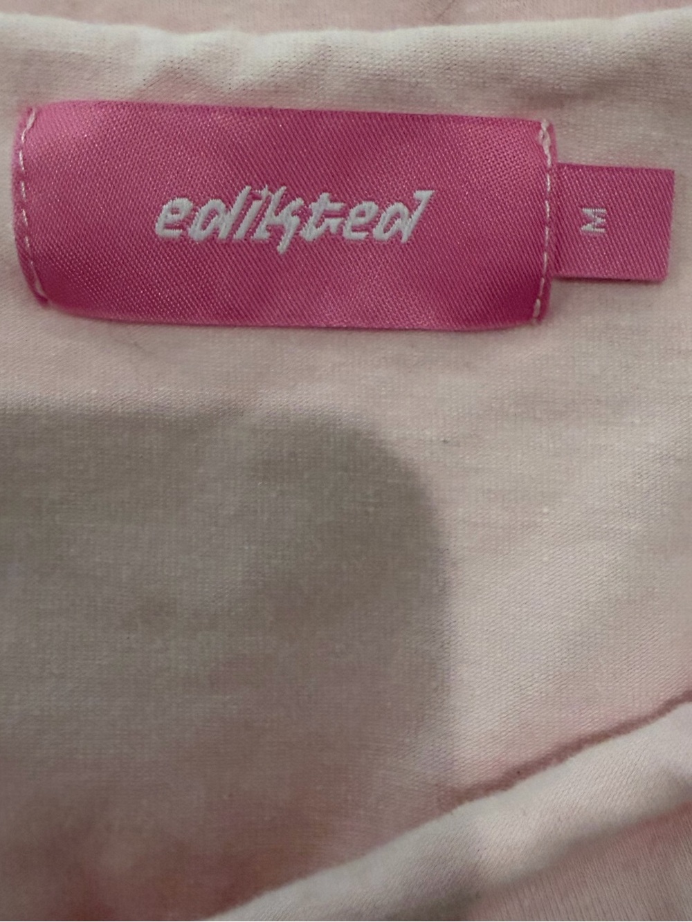 EDIKTED PINK 76 OFF THE SHOULDER SHORT SLEEVE CROP TOP SIZE MEDIUM - Picture 4 of 4